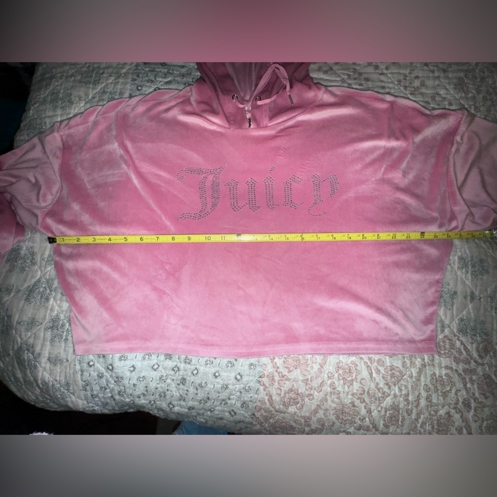 Juicy Couture cropped Pink Hoodie Top with bling design. Size M. GUC - Picture 3 of 9